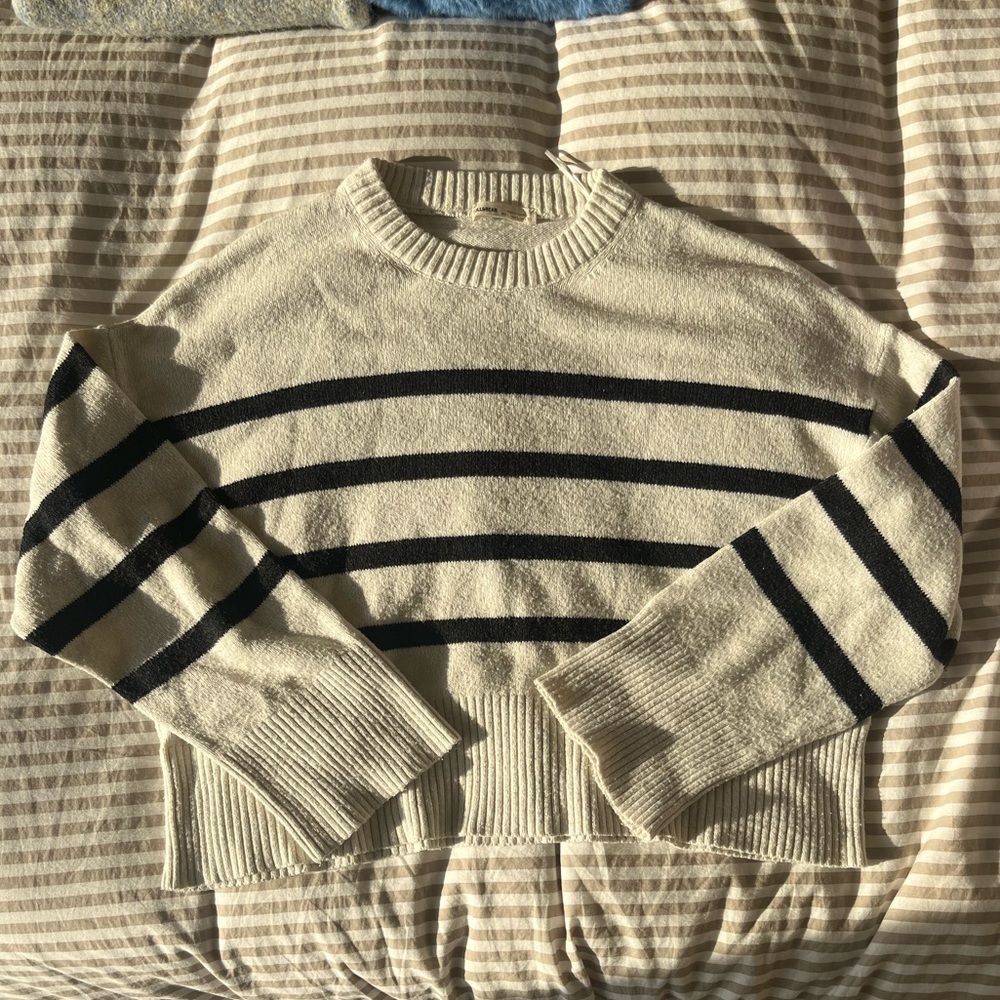 Pull&Bear Cream Knit Sweater
